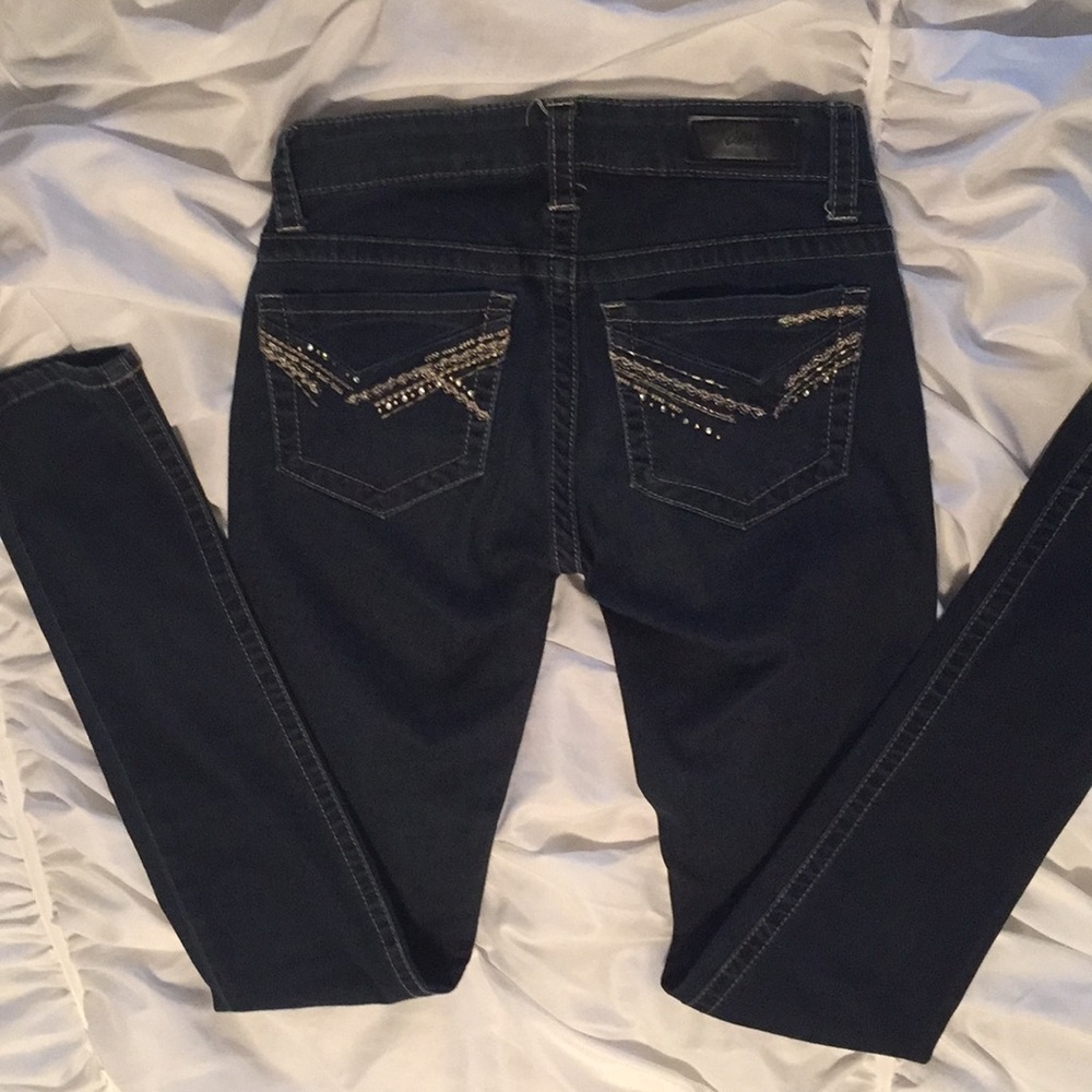 Buckle Jeans